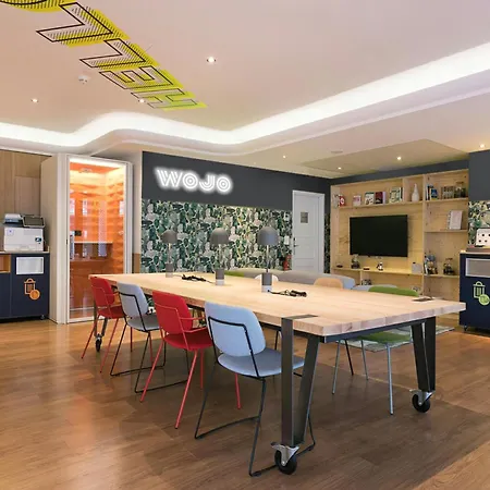 Отель Ibis Montmartre Sacre-coeur