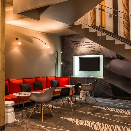 Отель Ibis Montmartre Sacre-coeur Париж