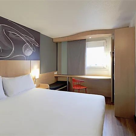 Ibis Montmartre Sacre-coeur 3* Париж