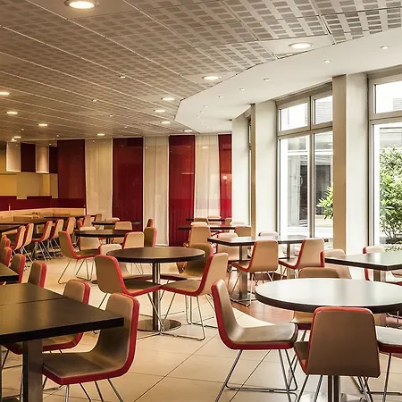 Отель Ibis Montmartre Sacre-coeur