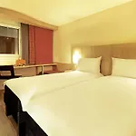 Ibis Montmartre Sacre-coeur 3*