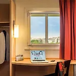 Ibis Montmartre Sacre-coeur ホテル