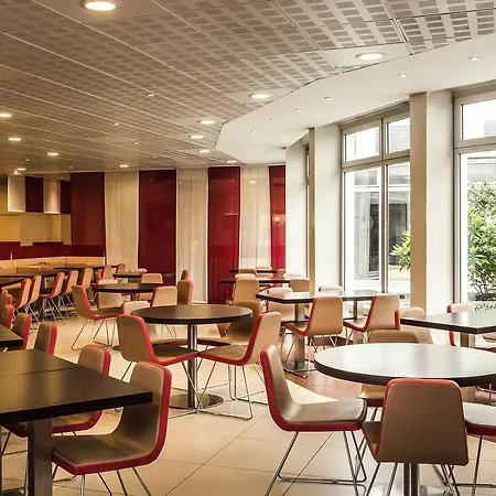 Ibis Montmartre Sacre-coeur 3*