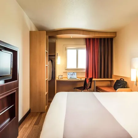 Ibis Montmartre Sacre-coeur 3*