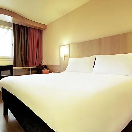 Ibis Montmartre 18ème 3* Parigi
