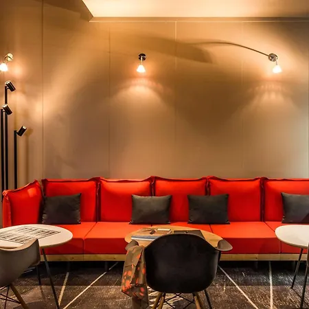 Отель Ibis Montmartre Sacre-coeur 3*