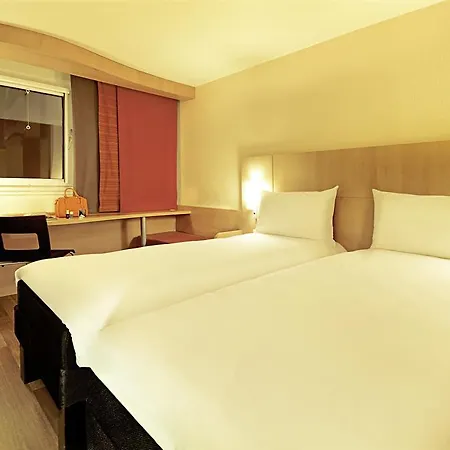 Ibis Montmartre 18ème Hotel 3*