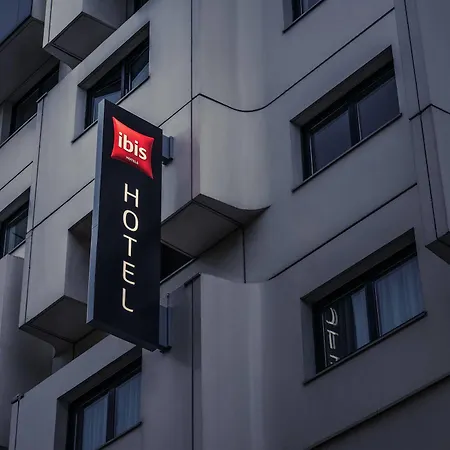 Ibis Montmartre Sacre-coeur פריז