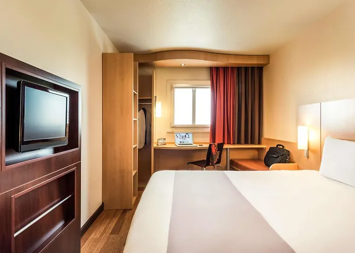 Ibis Montmartre Sacre-coeur 3*