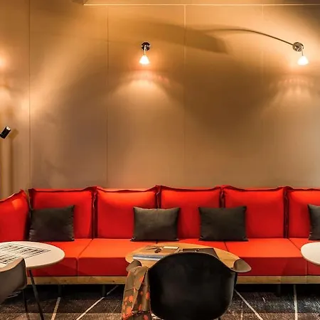 Ibis Montmartre Sacre-coeur